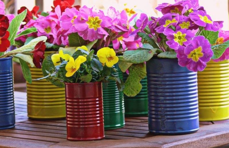 Цветочные горшки из подручных материалов - отличный способ украсить жилище красиво и оригинально