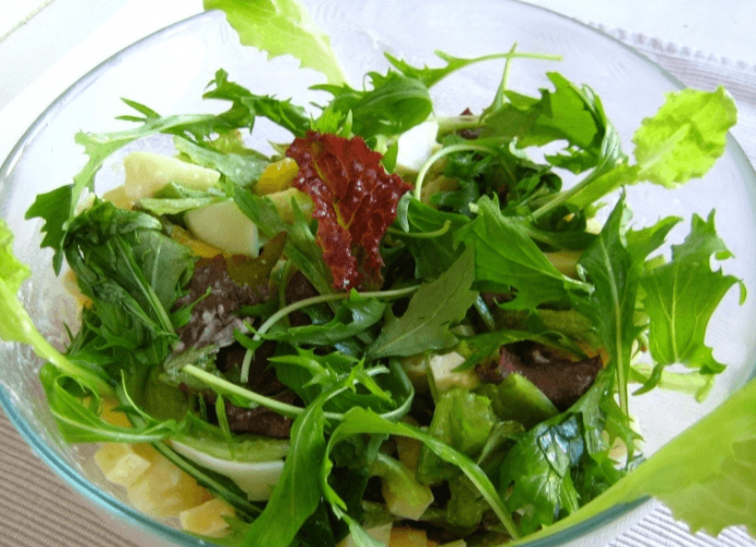 Салат из капусты Мизуна
