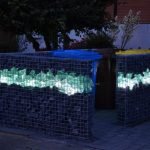 Ограждение из габионов с подсветкой