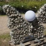 Светильник из габиона в виде бабочки