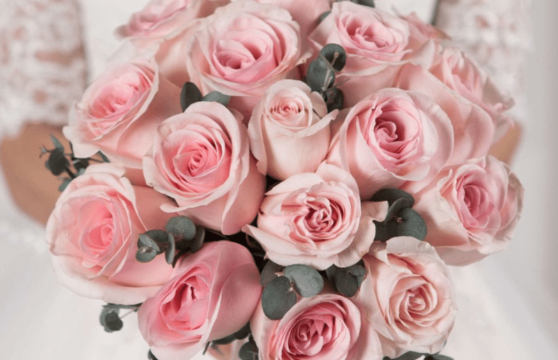 свадебный букет из роз